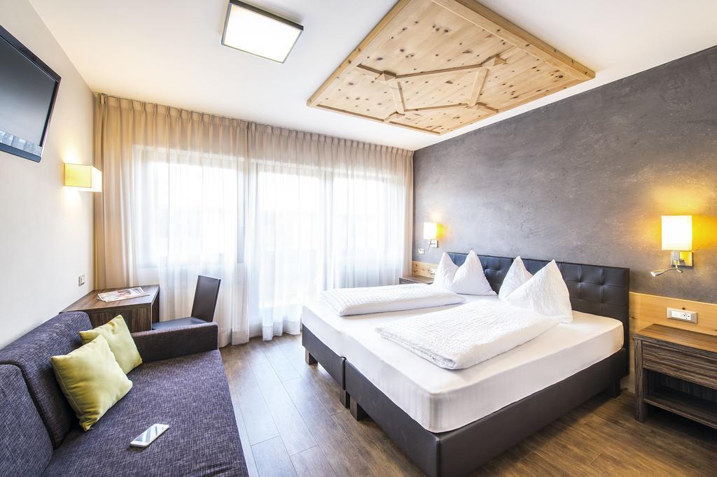 Hotel Zum Tiroler Adler Δωμάτιο φωτογραφία